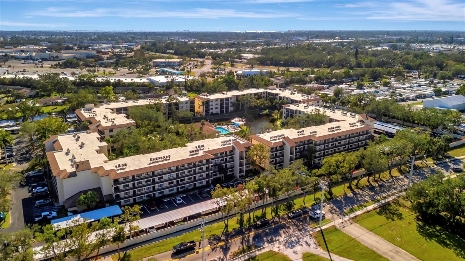 625 30TH AVE W #G408, BRADENTON, FL — photo 37