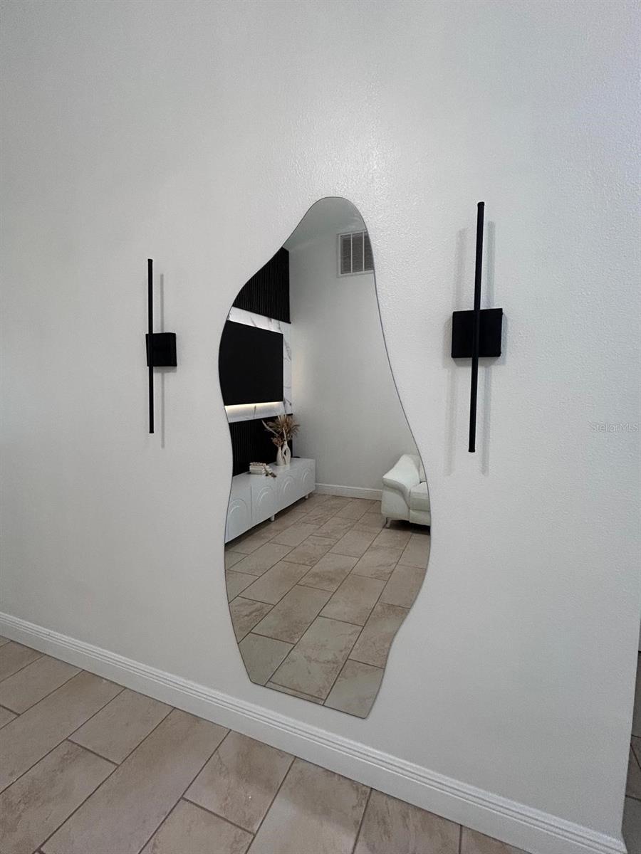 5103 E 18TH AVE, TAMPA, FL — photo 10