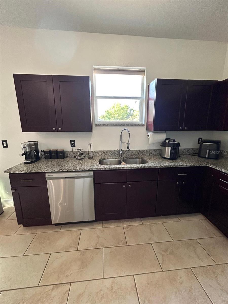 5103 E 18TH AVE, TAMPA, FL — photo 13