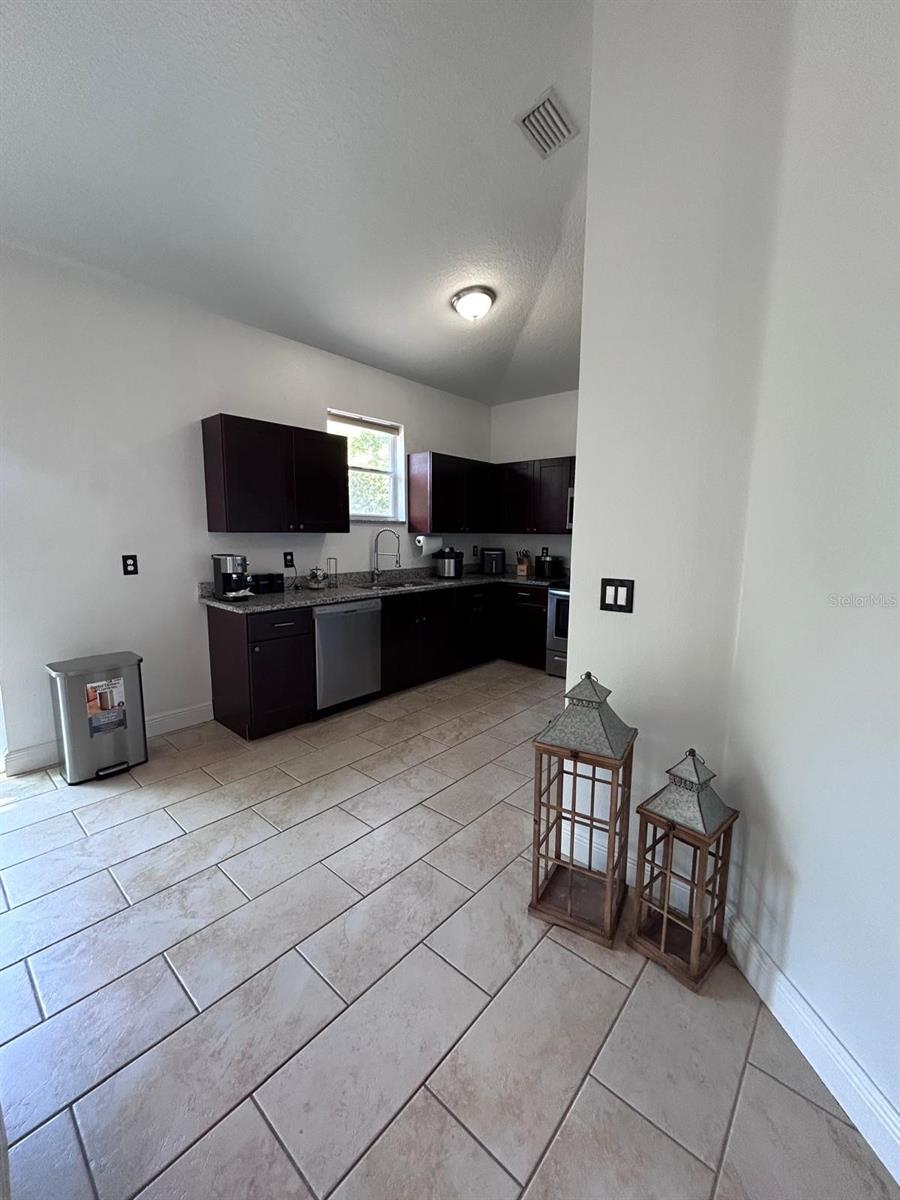 5103 E 18TH AVE, TAMPA, FL — photo 16