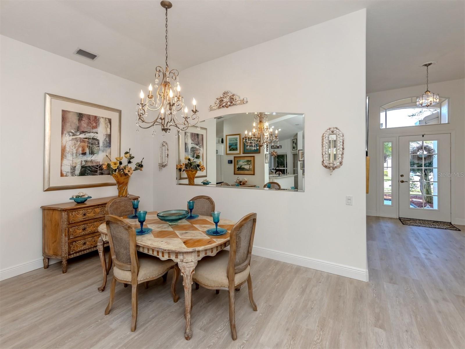 404 PINEWOOD LAKE DR, VENICE, FL — photo 8