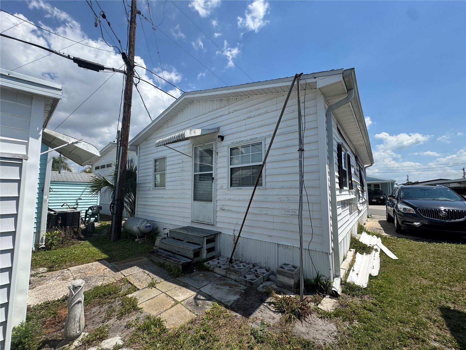 2049 CHAMPION ST, SARASOTA, FL — photo 4