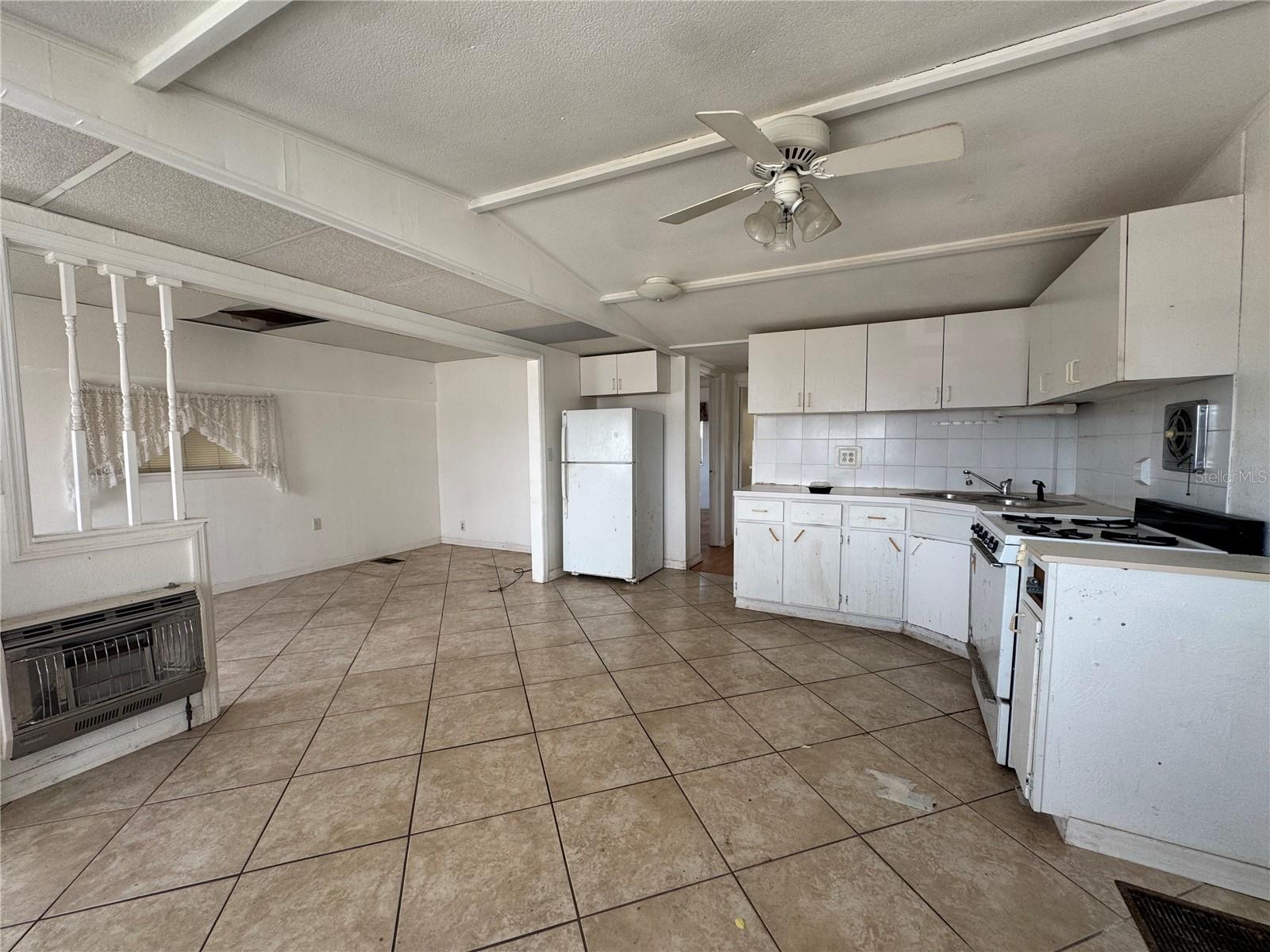 2049 CHAMPION ST, SARASOTA, FL — photo 5