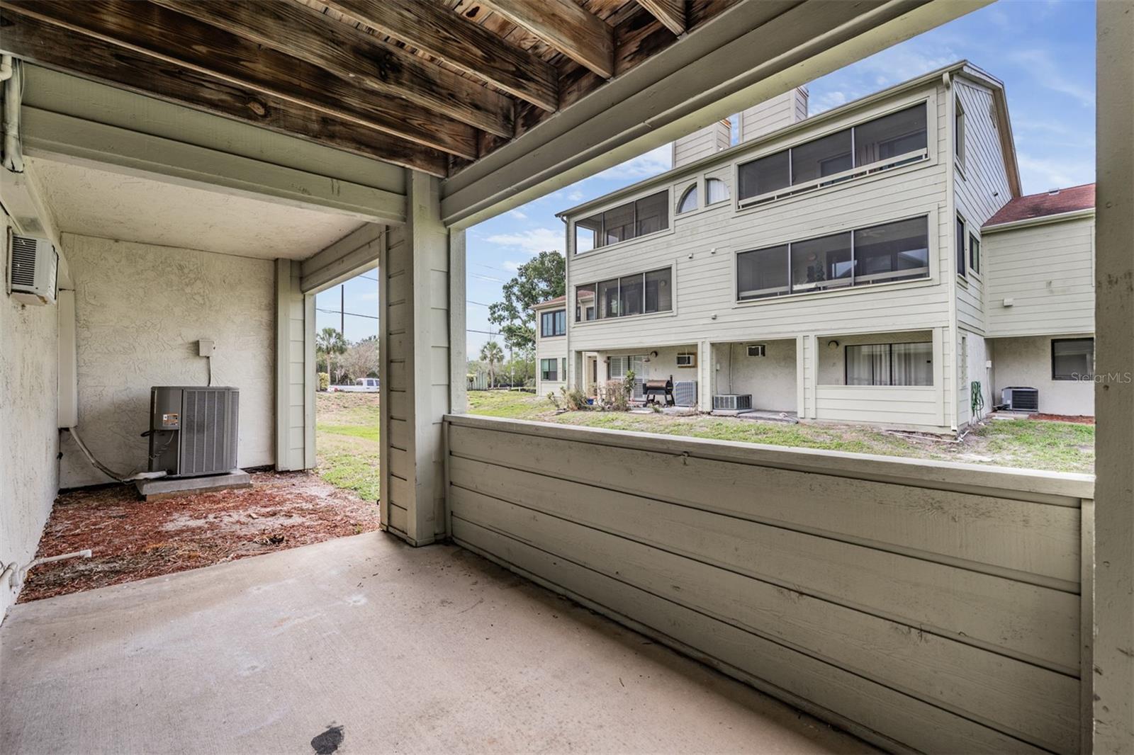 637 DRAKE LN N, DUNEDIN, FL — photo 28