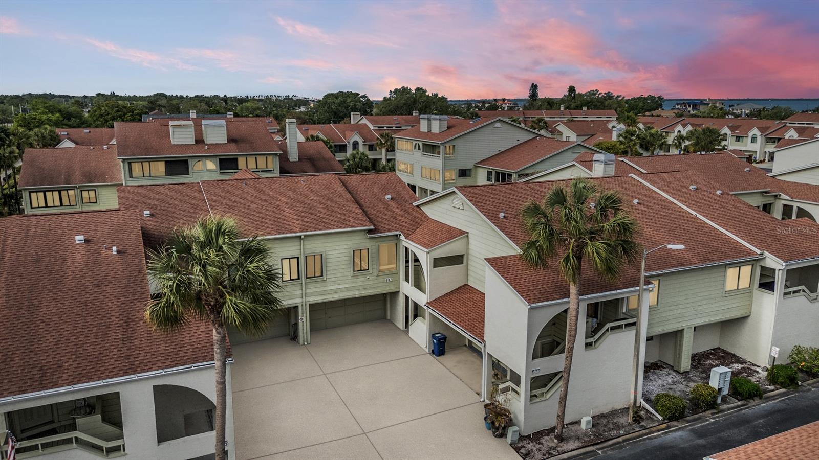637 DRAKE LN N, DUNEDIN, FL — photo 33