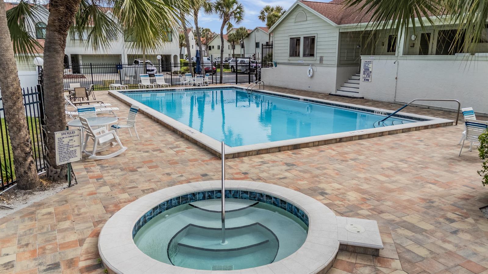 637 DRAKE LN N, DUNEDIN, FL — photo 39