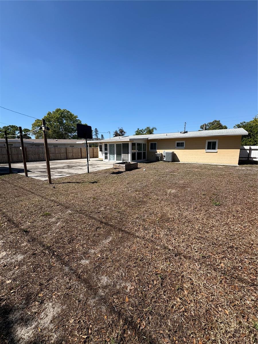 218 LEWIS BLVD SE, ST PETERSBURG, FL — photo 14
