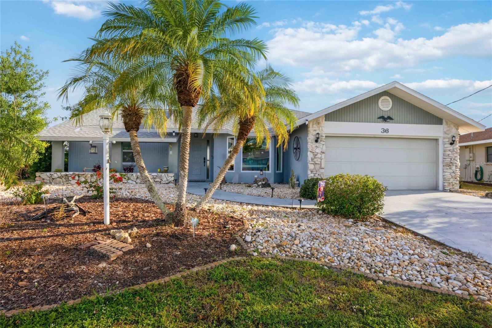 36 BUNKER CIR, ROTONDA WEST, FL — photo 3
