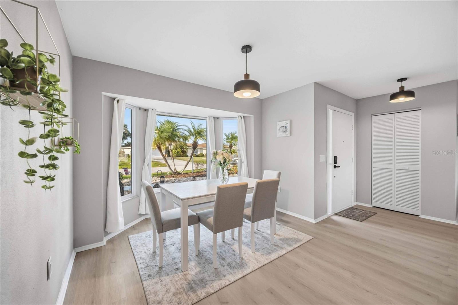 36 BUNKER CIR, ROTONDA WEST, FL — photo 10