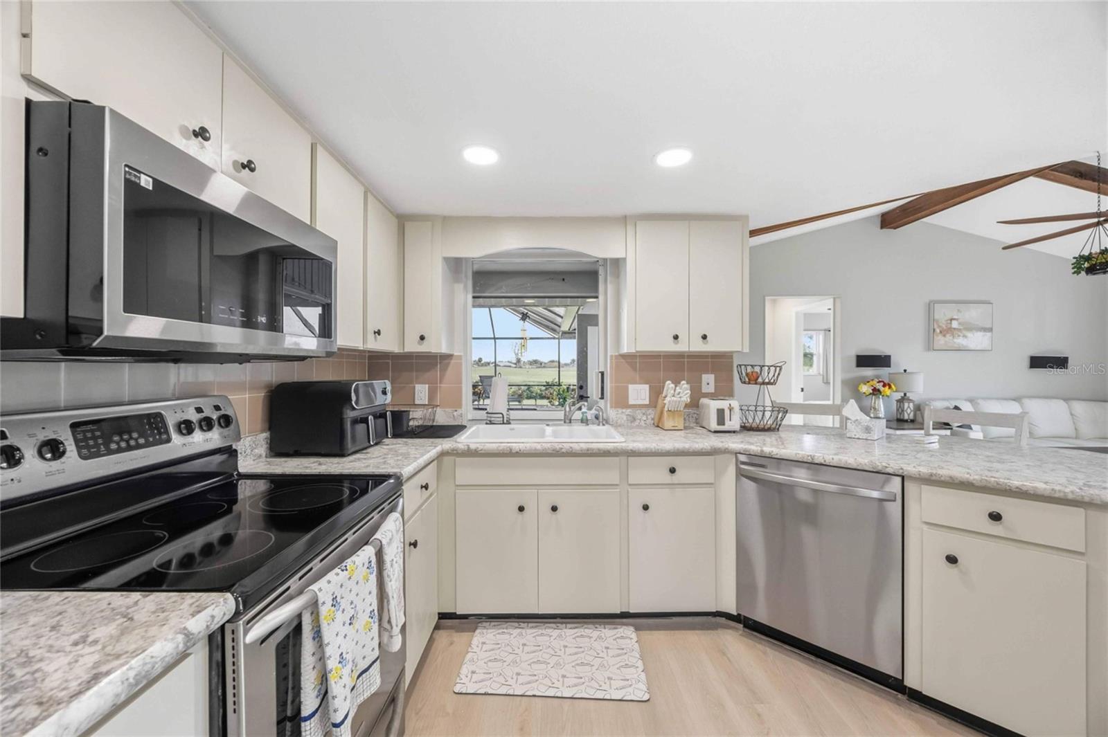 36 BUNKER CIR, ROTONDA WEST, FL — photo 13