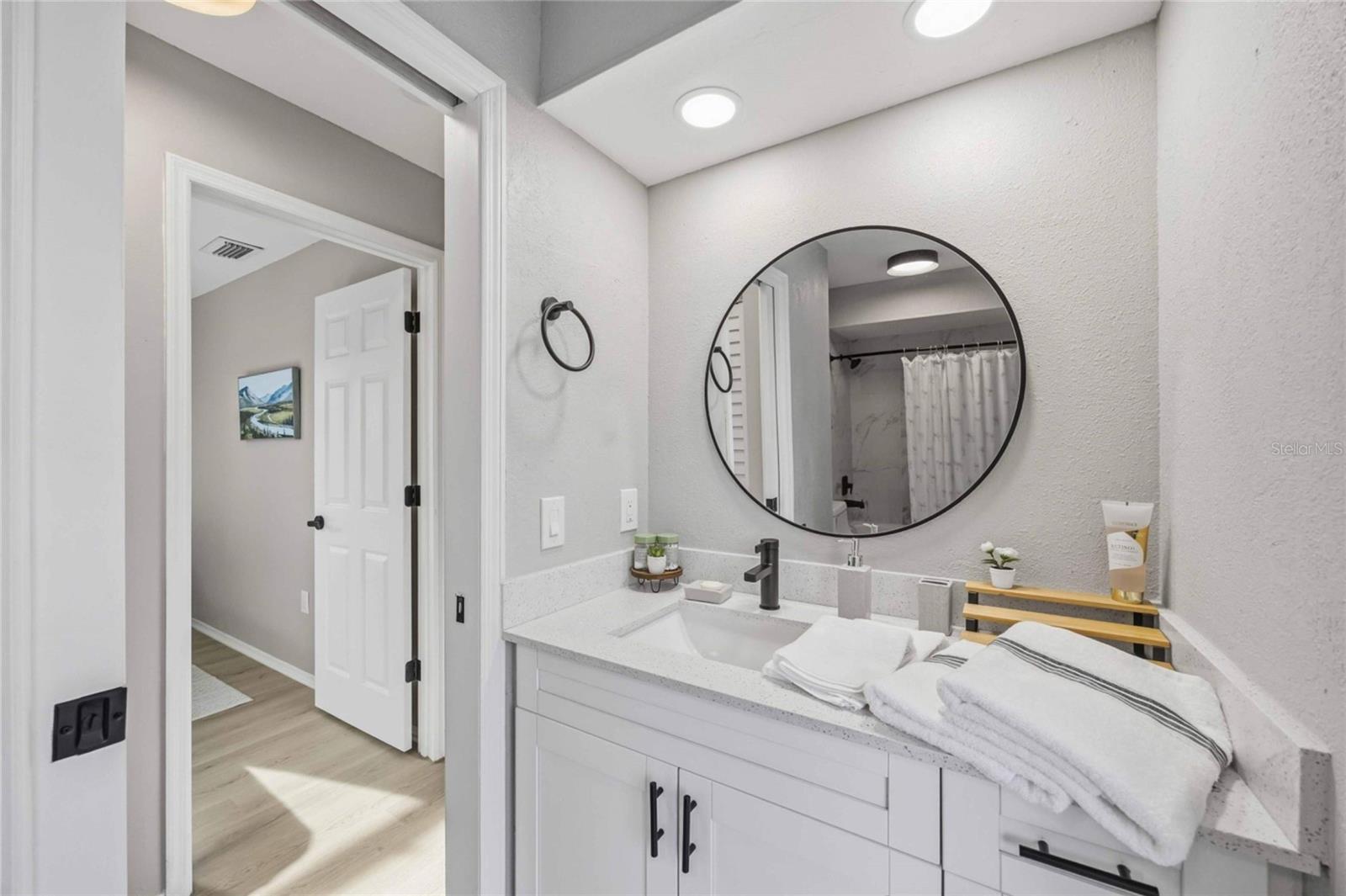 36 BUNKER CIR, ROTONDA WEST, FL — photo 23