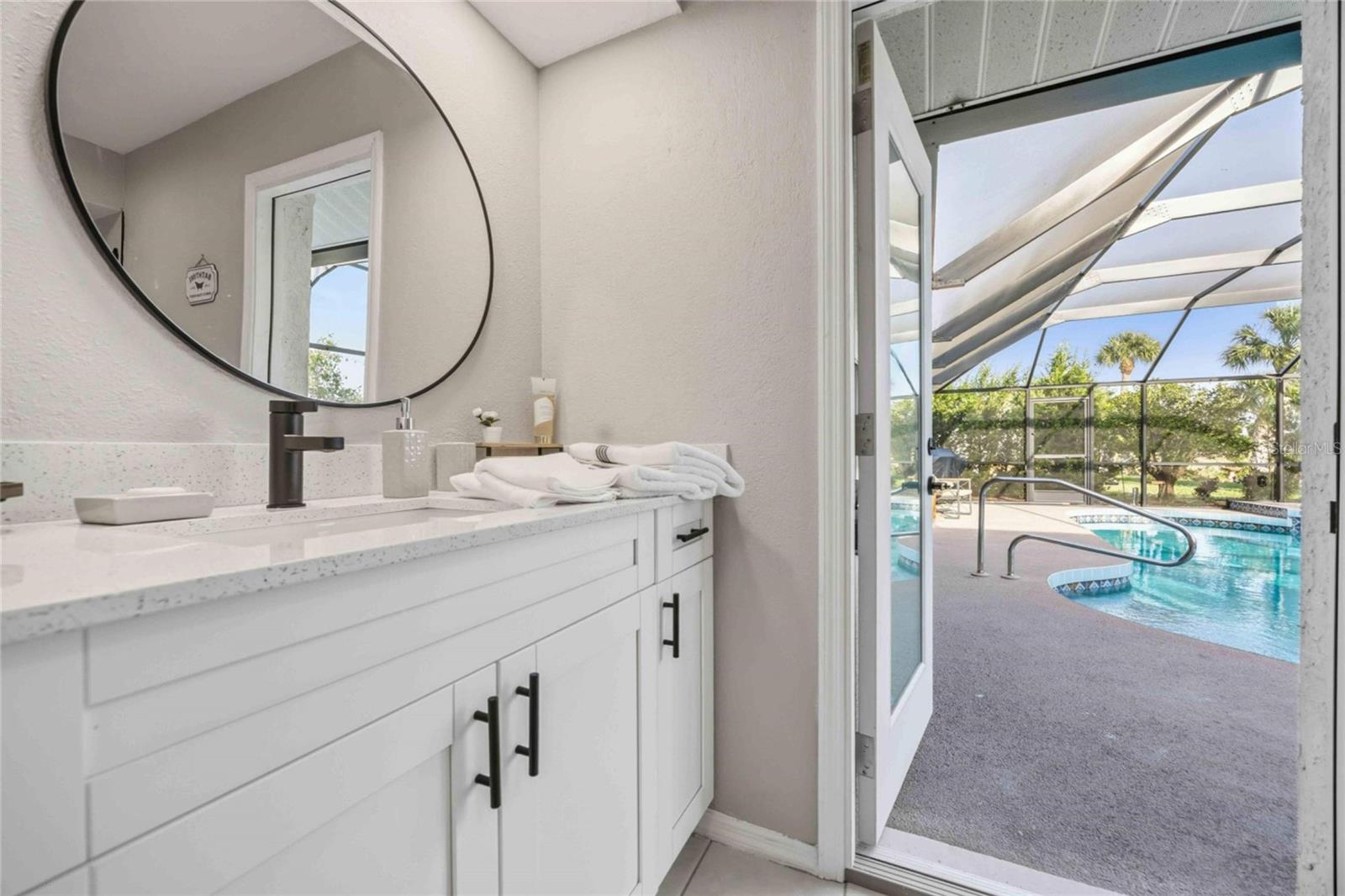 36 BUNKER CIR, ROTONDA WEST, FL — photo 27
