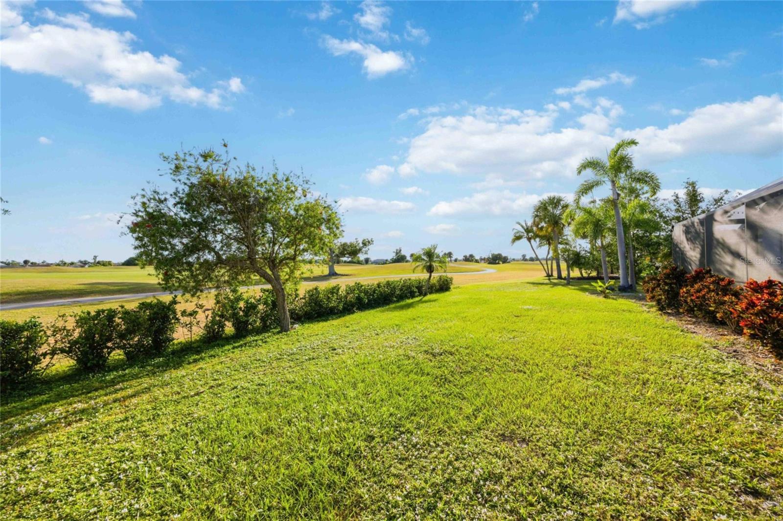 36 BUNKER CIR, ROTONDA WEST, FL — photo 43