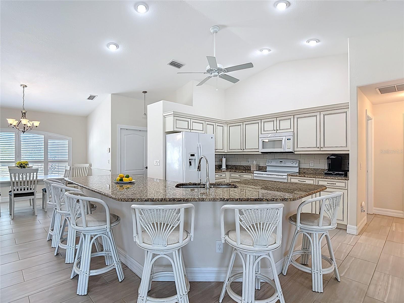 70 CLUBHOUSE RD, ROTONDA WEST, FL — photo 21