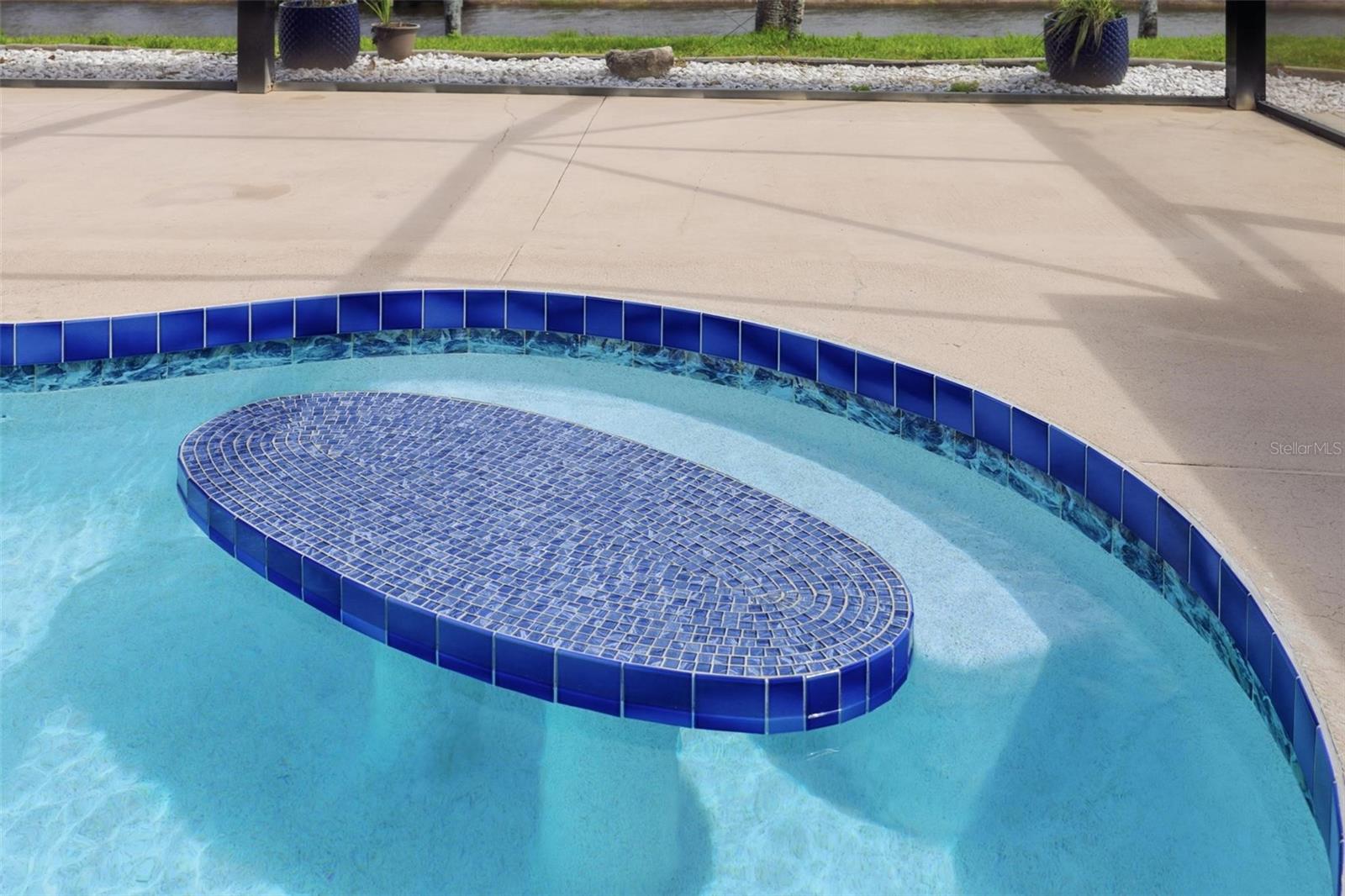 605 ROTONDA CIR, ROTONDA WEST, FL — photo 4
