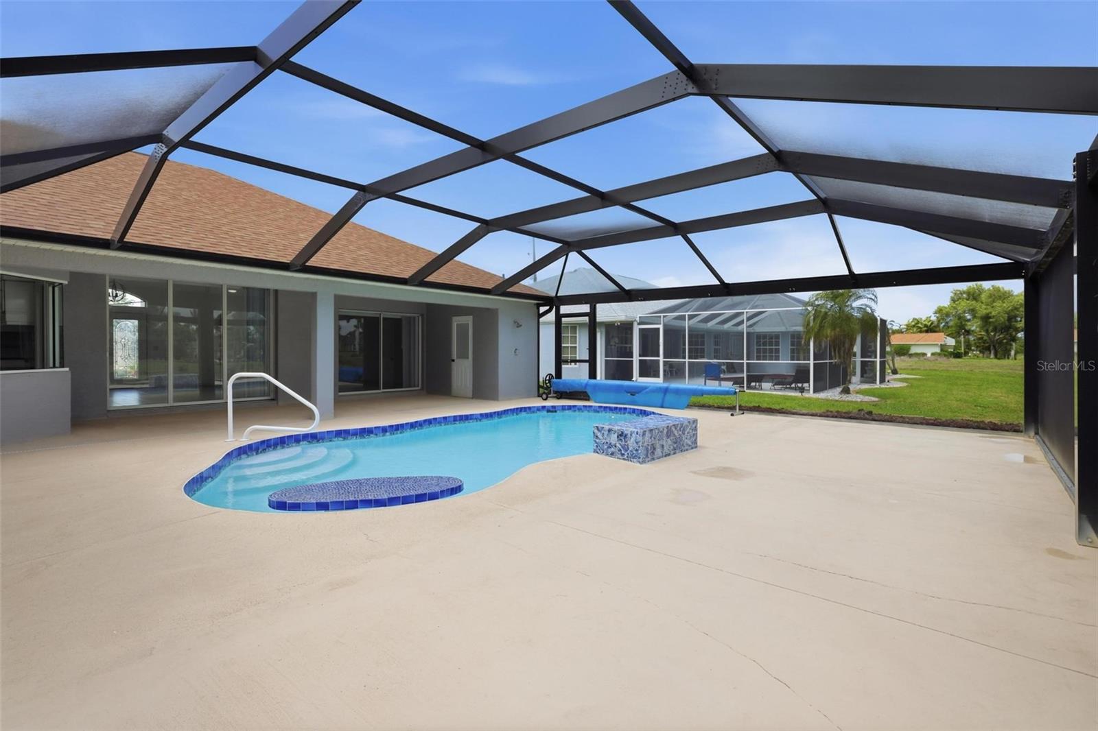 605 ROTONDA CIR, ROTONDA WEST, FL — photo 7
