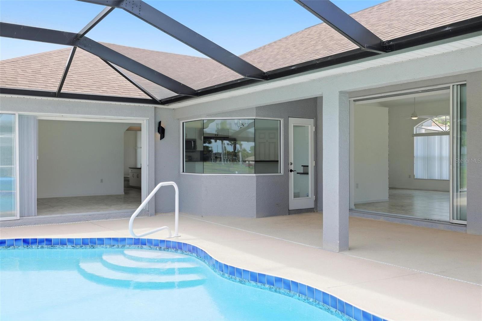 605 ROTONDA CIR, ROTONDA WEST, FL — photo 10