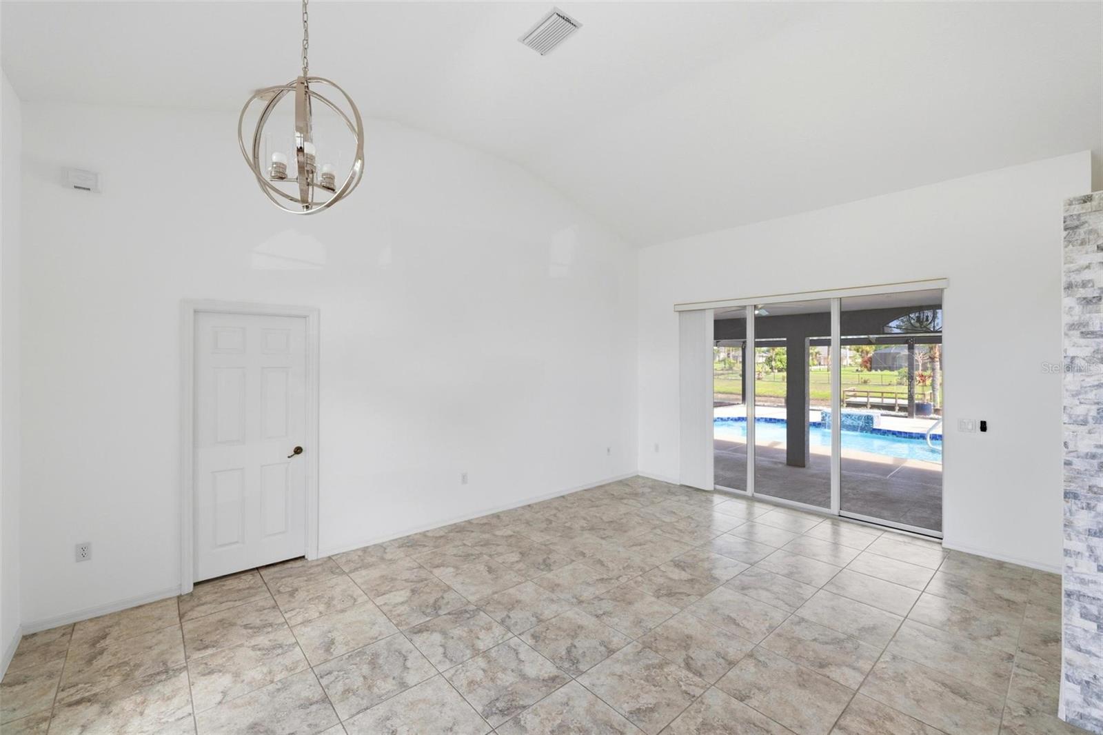 605 ROTONDA CIR, ROTONDA WEST, FL — photo 15