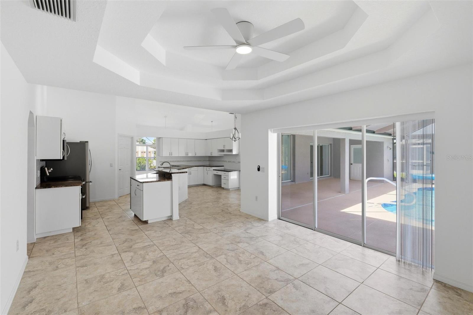 605 ROTONDA CIR, ROTONDA WEST, FL — photo 33