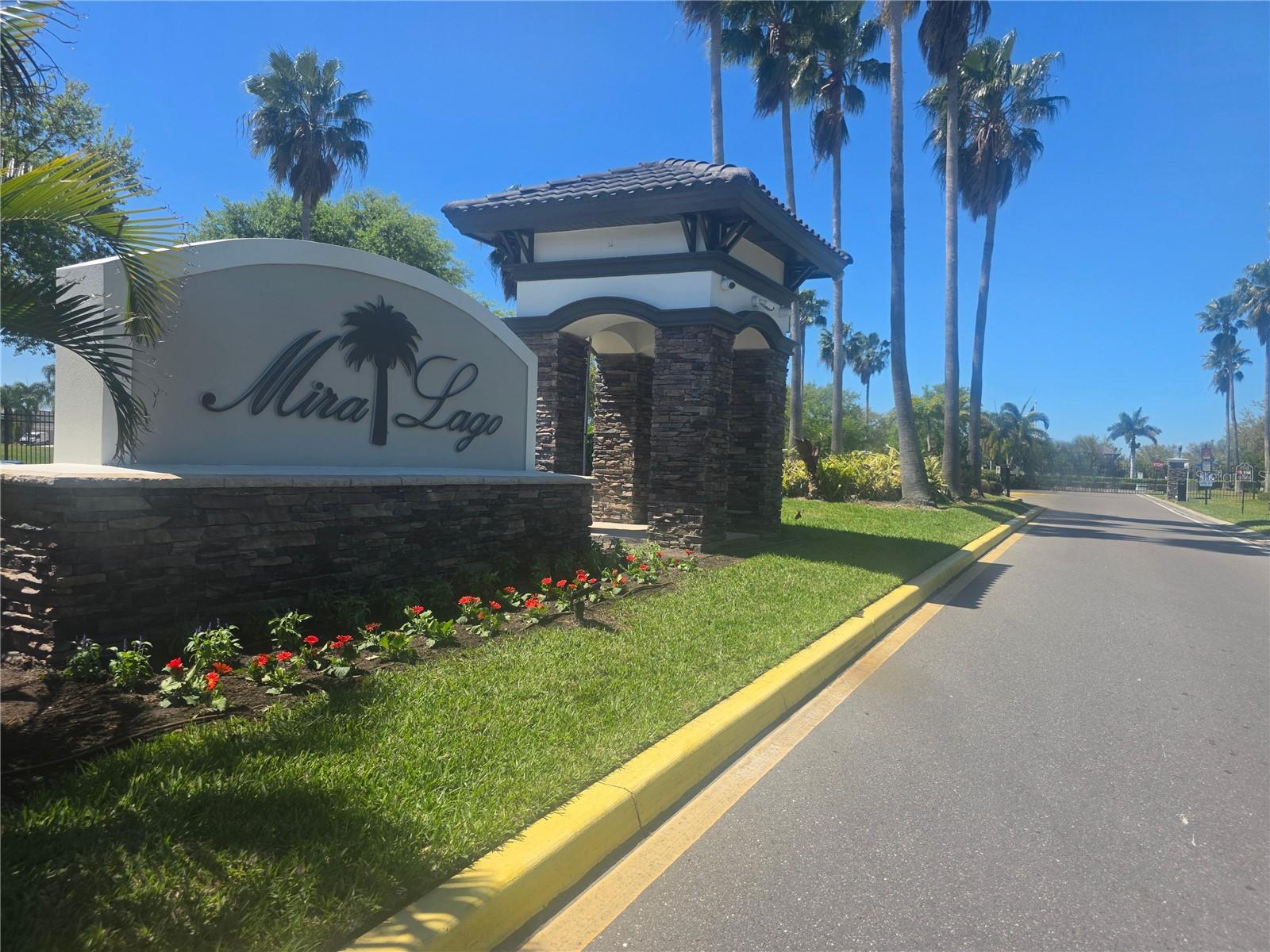 563 VISTA RIDGE DR, RUSKIN, FL