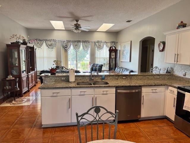 813 HALIFAX DR, KISSIMMEE, FL — photo 12