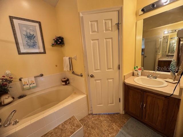 813 HALIFAX DR, KISSIMMEE, FL — photo 21