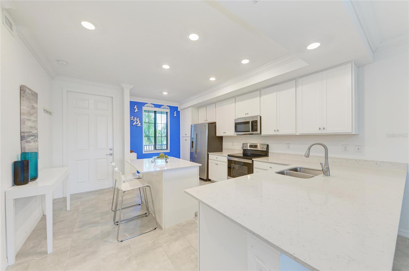 18114 GAWTHROP DR #204, BRADENTON, FL — photo 15