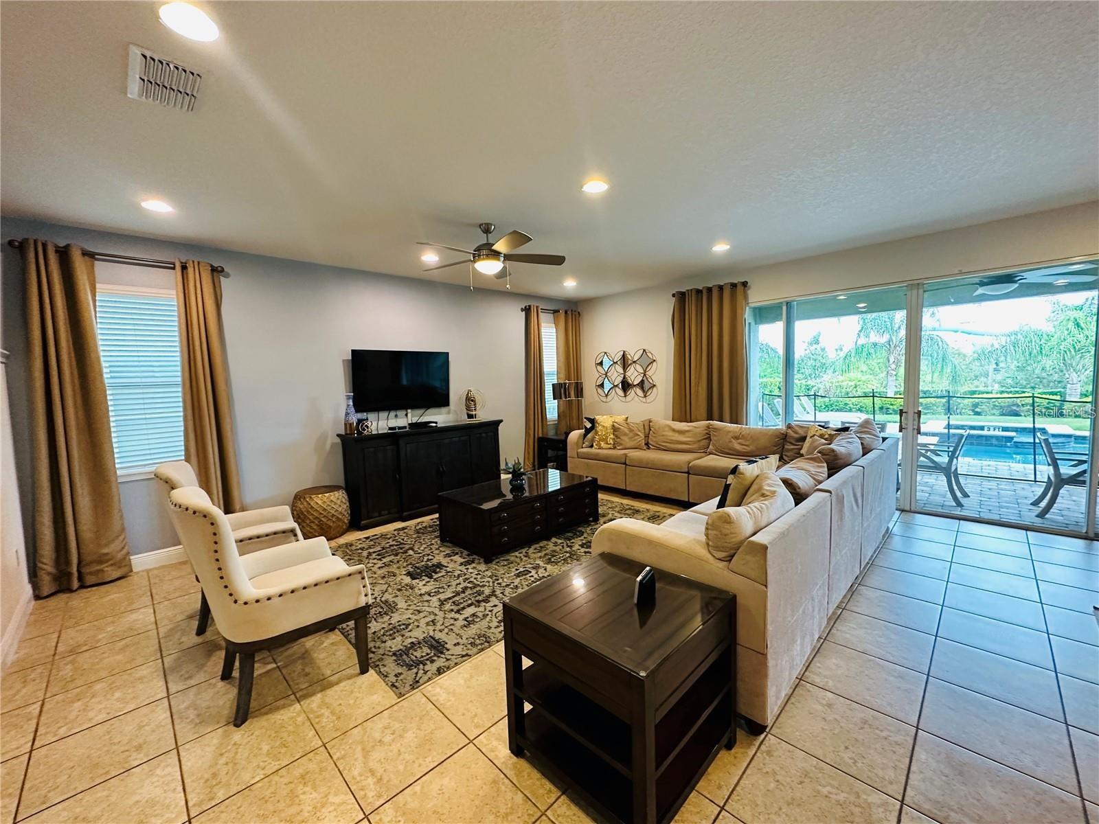 241 FALLS DR, KISSIMMEE, FL — photo 26