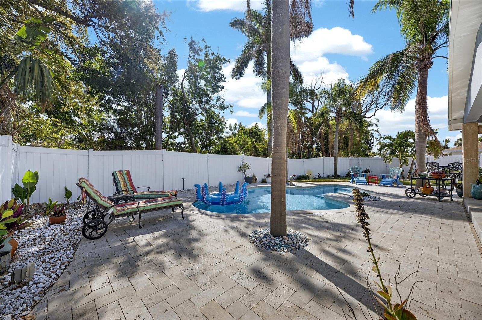 931 GULF BLVD, BELLEAIR BEACH, FL — photo 12