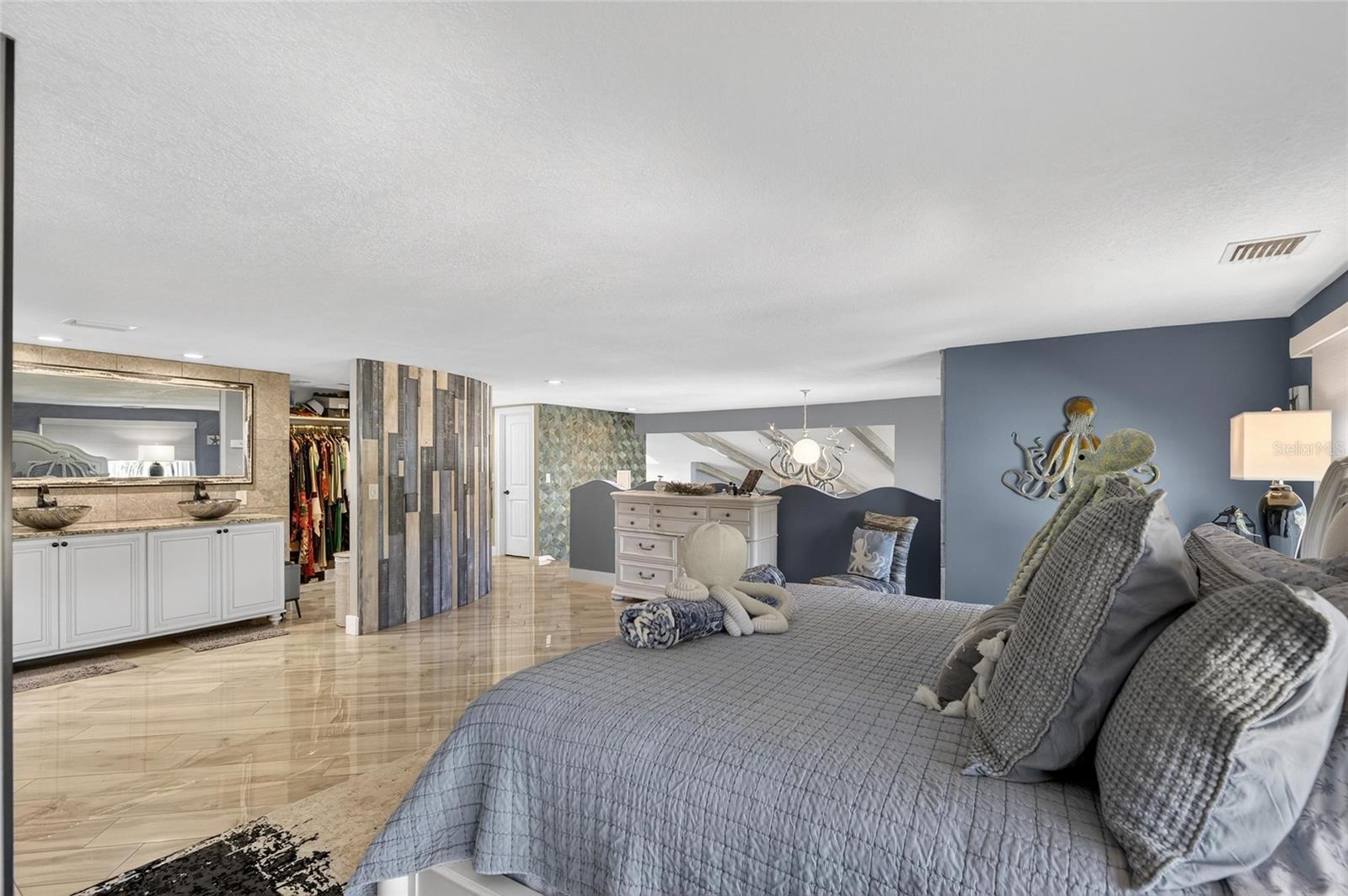 931 GULF BLVD, BELLEAIR BEACH, FL — photo 36