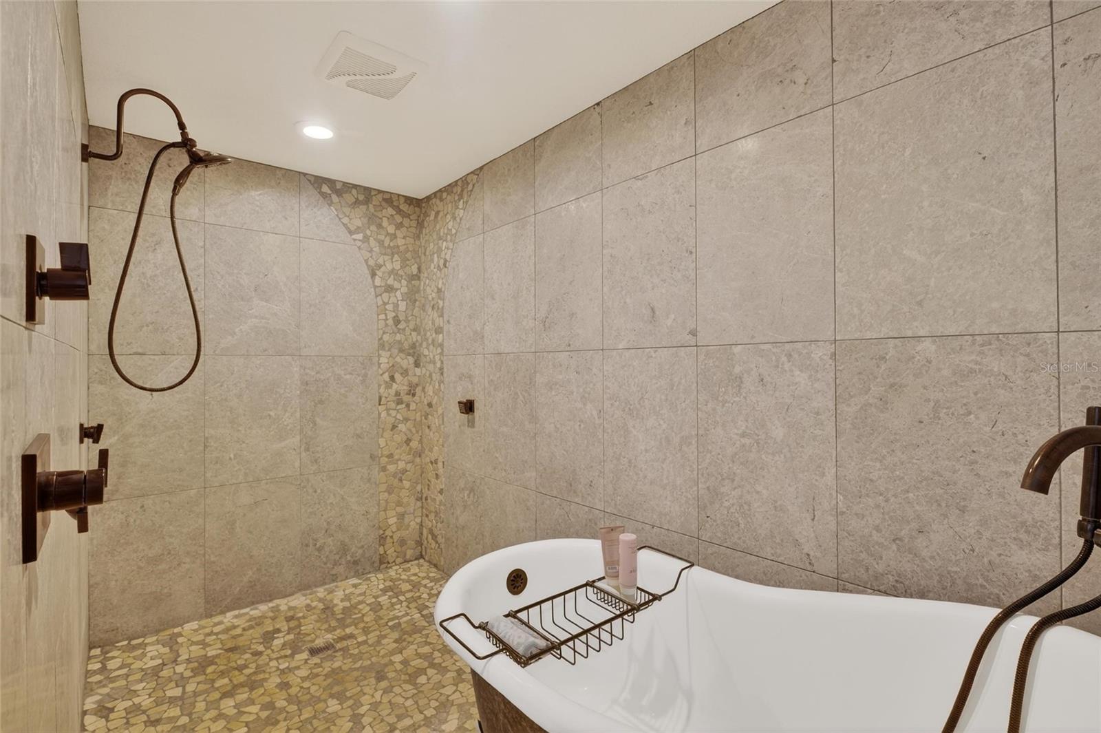 931 GULF BLVD, BELLEAIR BEACH, FL — photo 40