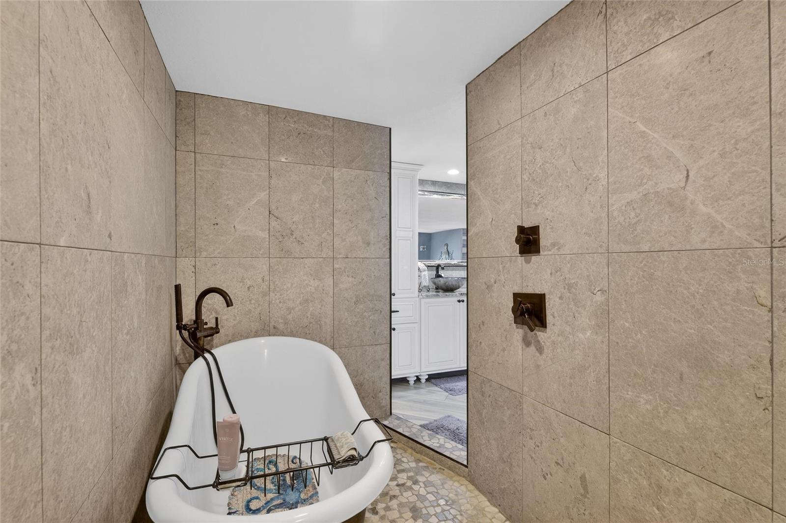 931 GULF BLVD, BELLEAIR BEACH, FL — photo 41