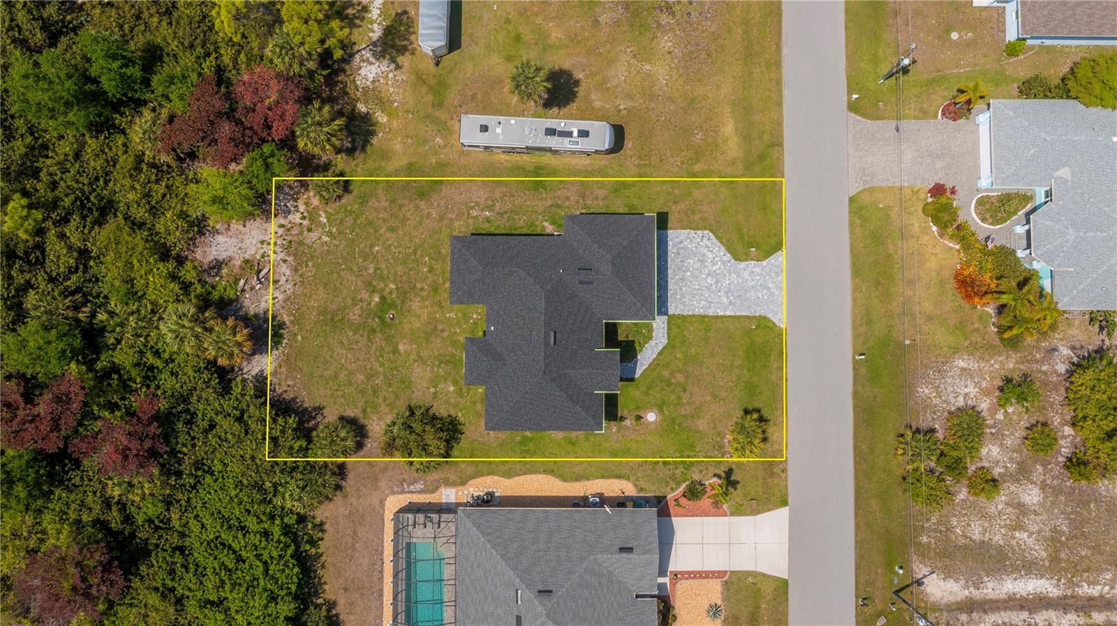 15089 ALDAMA CIR, PORT CHARLOTTE, FL — photo 9