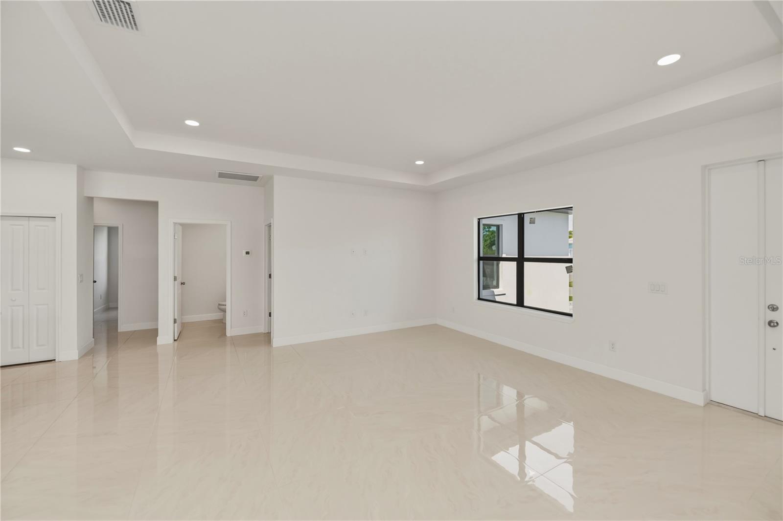15089 ALDAMA CIR, PORT CHARLOTTE, FL — photo 12