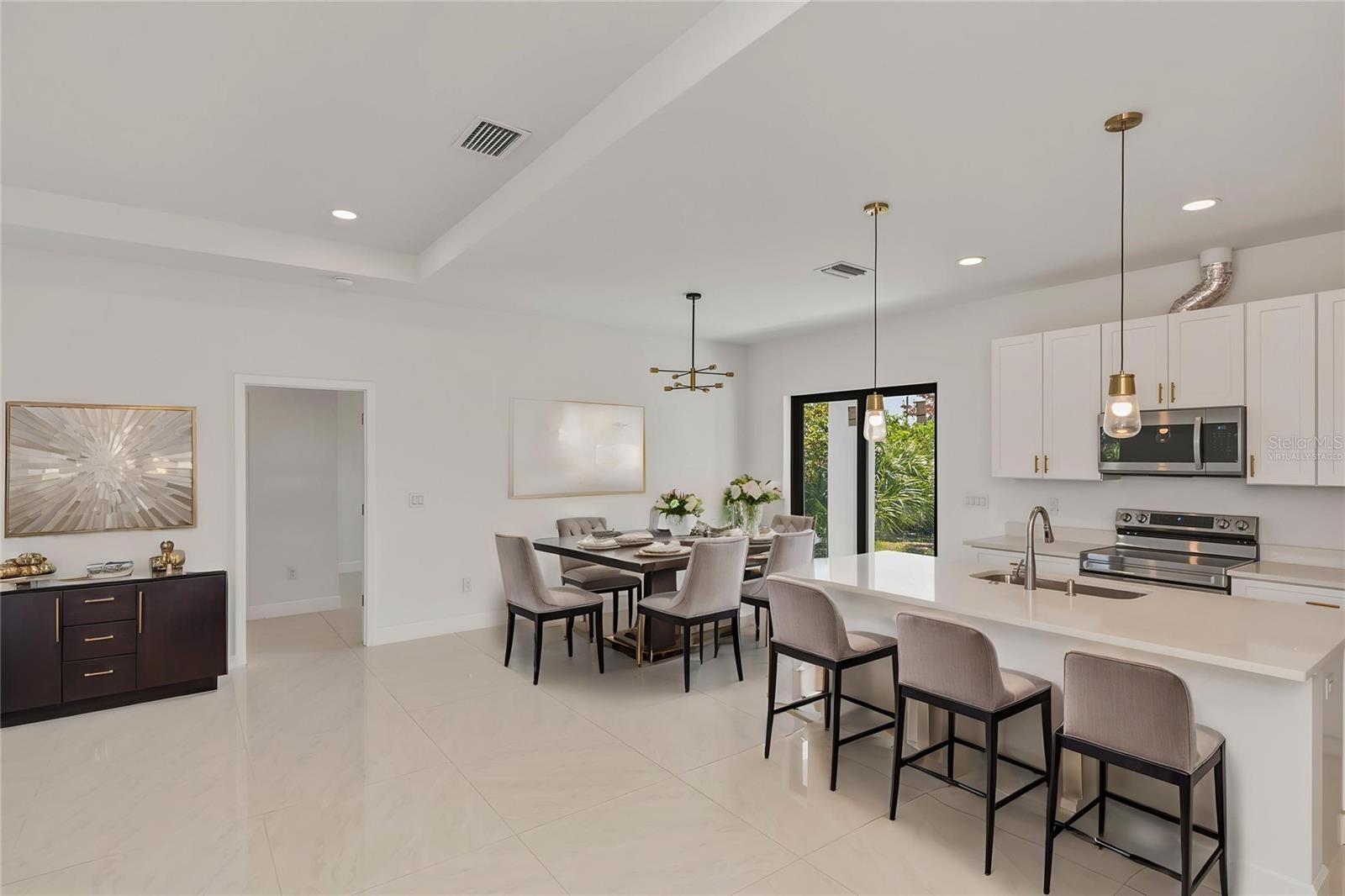 15089 ALDAMA CIR, PORT CHARLOTTE, FL — photo 4