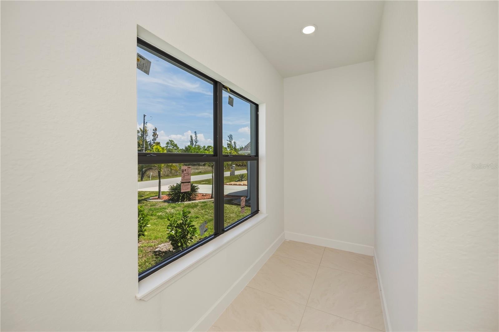 15089 ALDAMA CIR, PORT CHARLOTTE, FL — photo 21