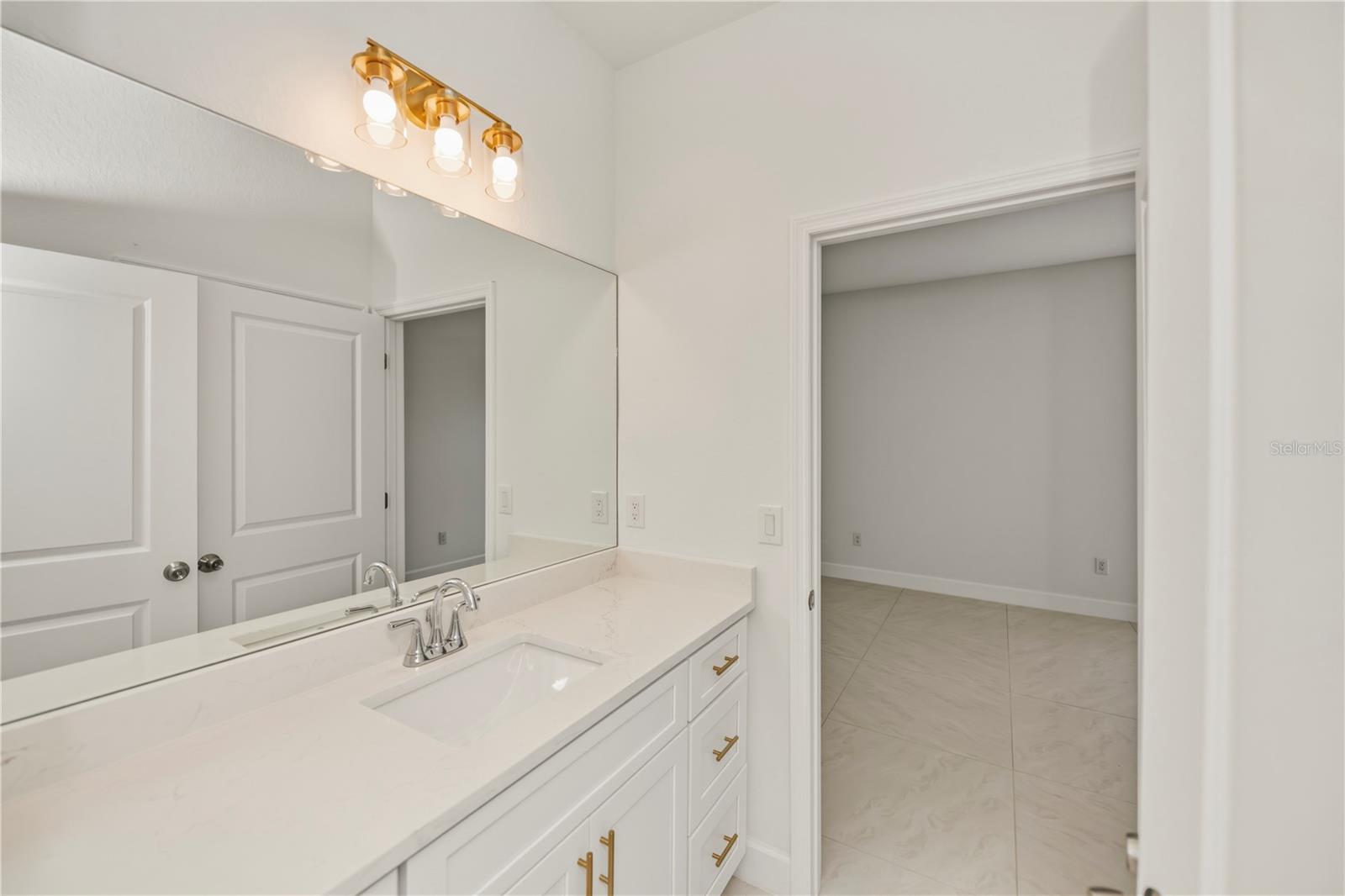15089 ALDAMA CIR, PORT CHARLOTTE, FL — photo 29