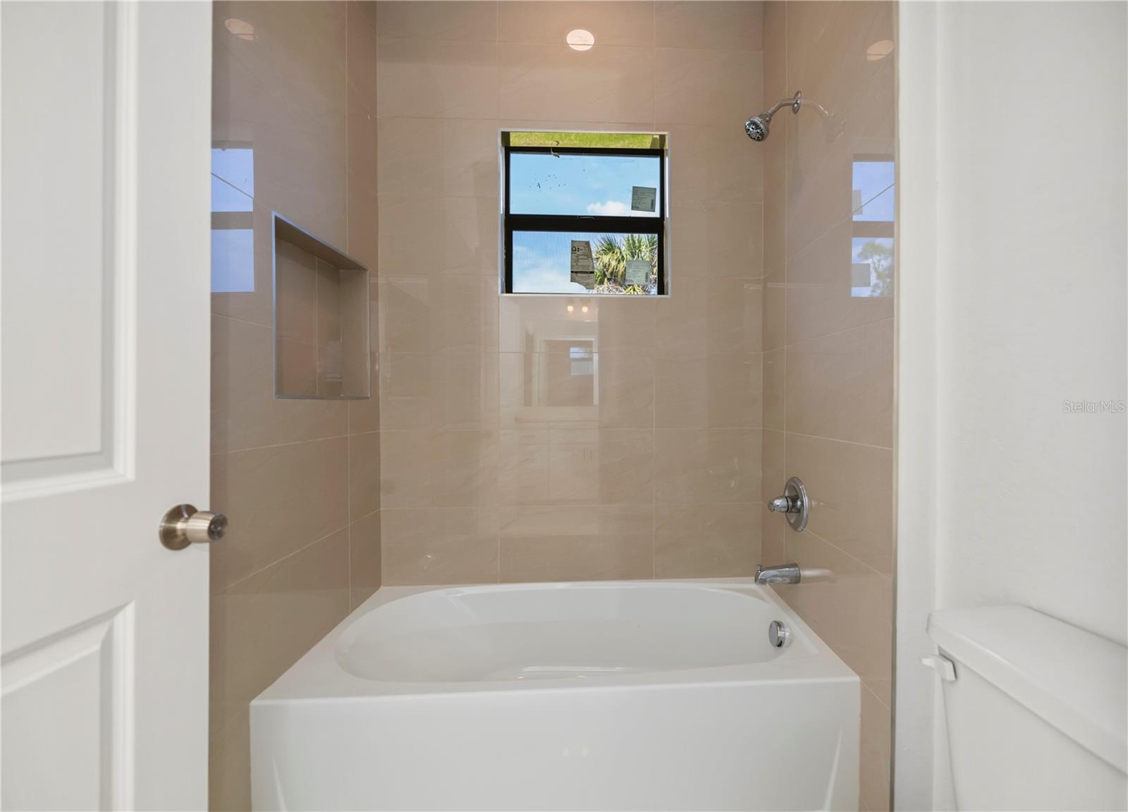 15089 ALDAMA CIR, PORT CHARLOTTE, FL — photo 30