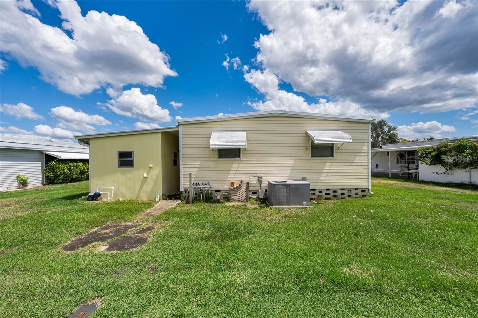 29 CONCORD LN #11, PALM HARBOR, FL — photo 41