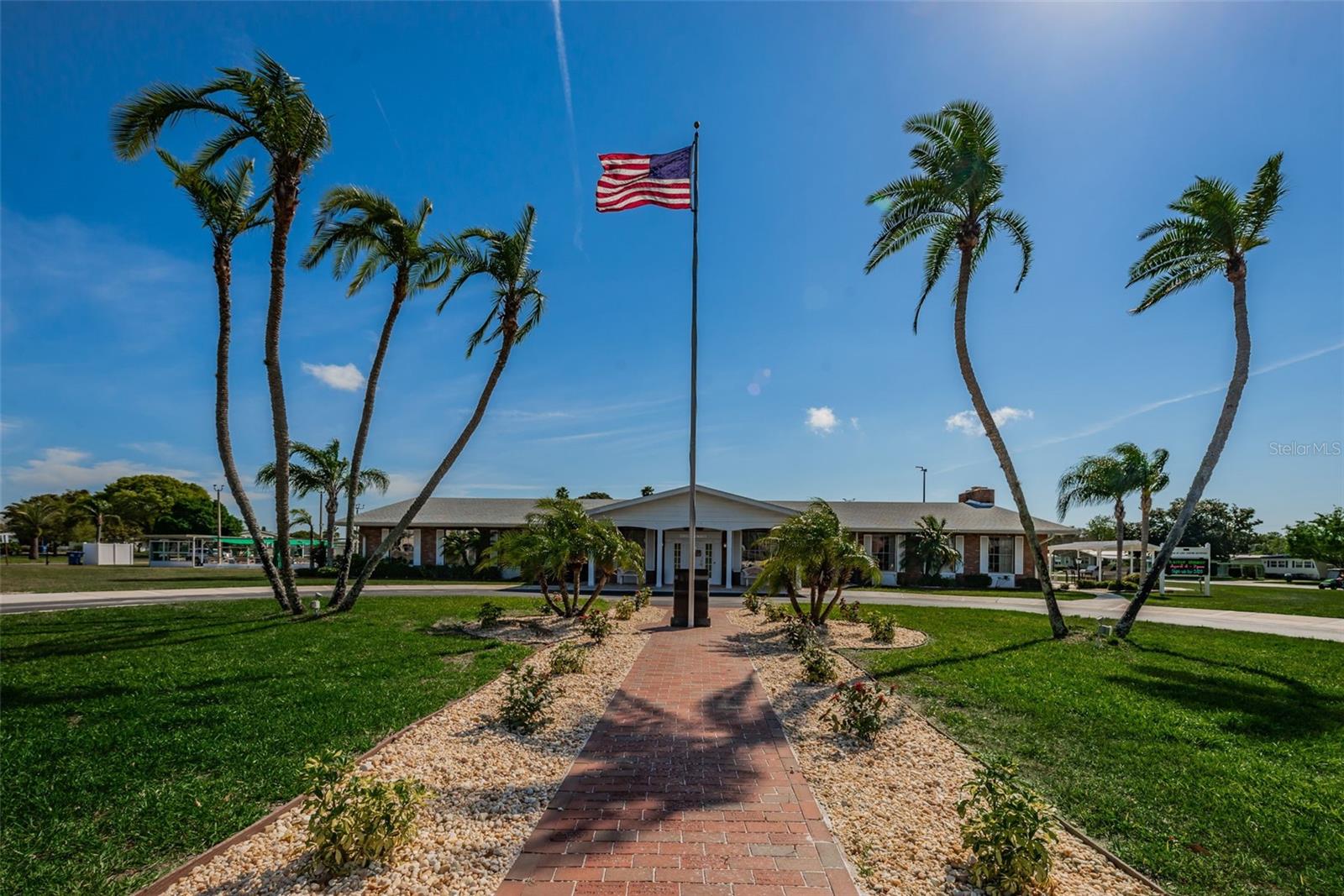 29 CONCORD LN #11, PALM HARBOR, FL — photo 43