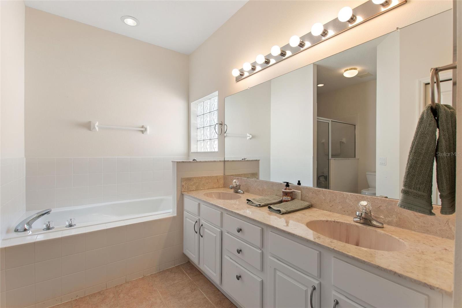612 VISTA OAKS WAY, DAVENPORT, FL — photo 31
