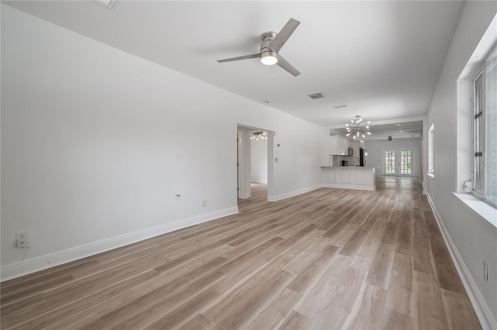 4206 N DOWNING AVE, TAMPA, FL — photo 6