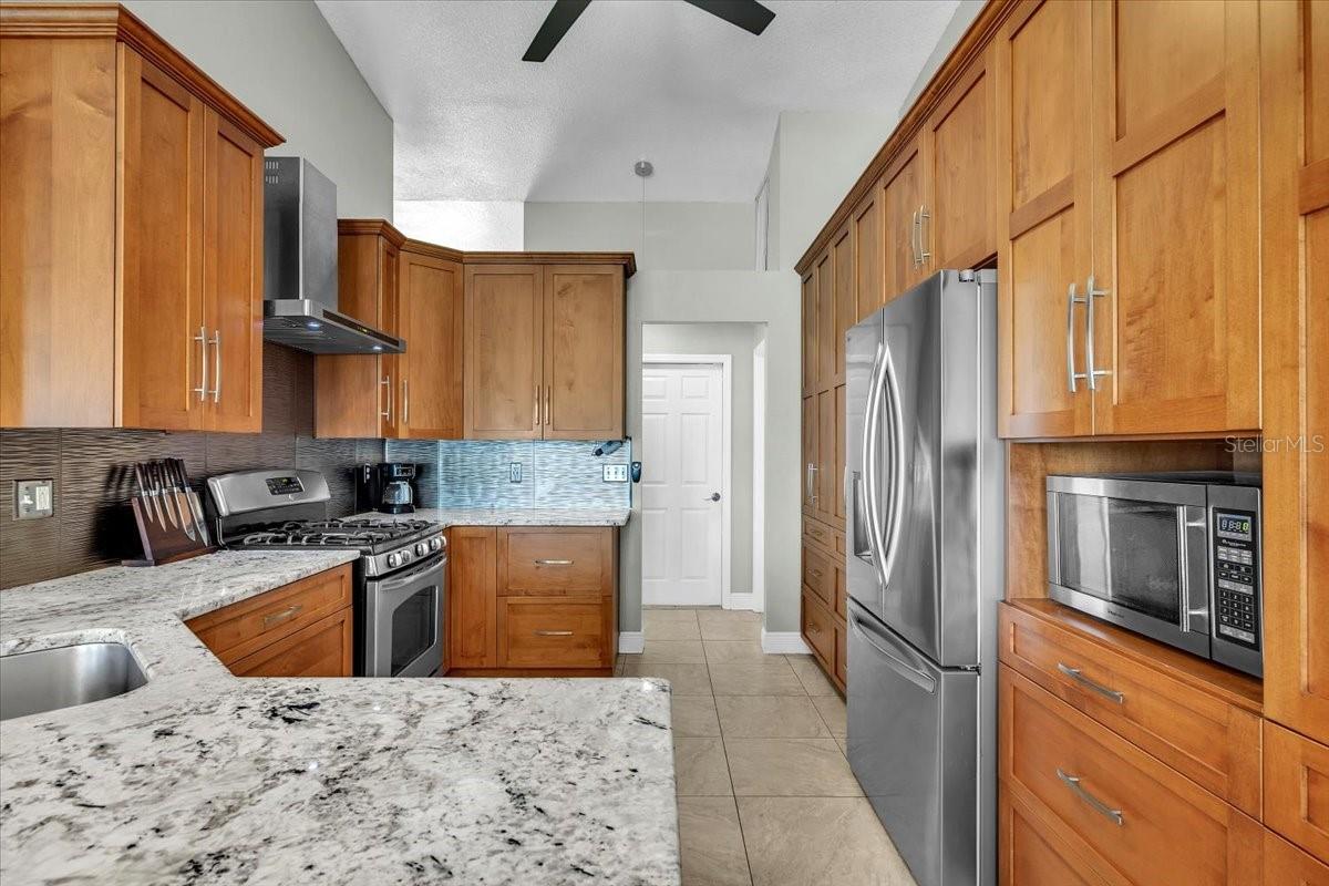 6308 ZENO CIR, PORT CHARLOTTE, FL — photo 12
