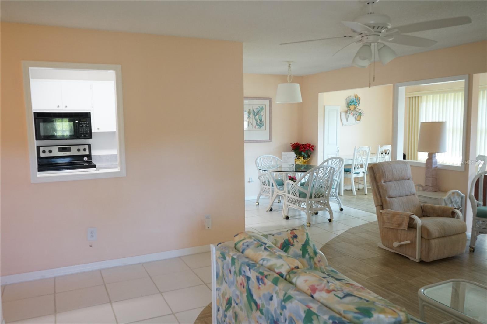 1901 CANTERBURY LN #4, SUN CITY CENTER, FL — photo 4
