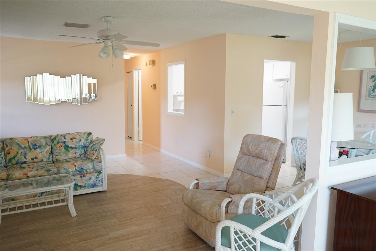 1901 CANTERBURY LN #4, SUN CITY CENTER, FL — photo 8
