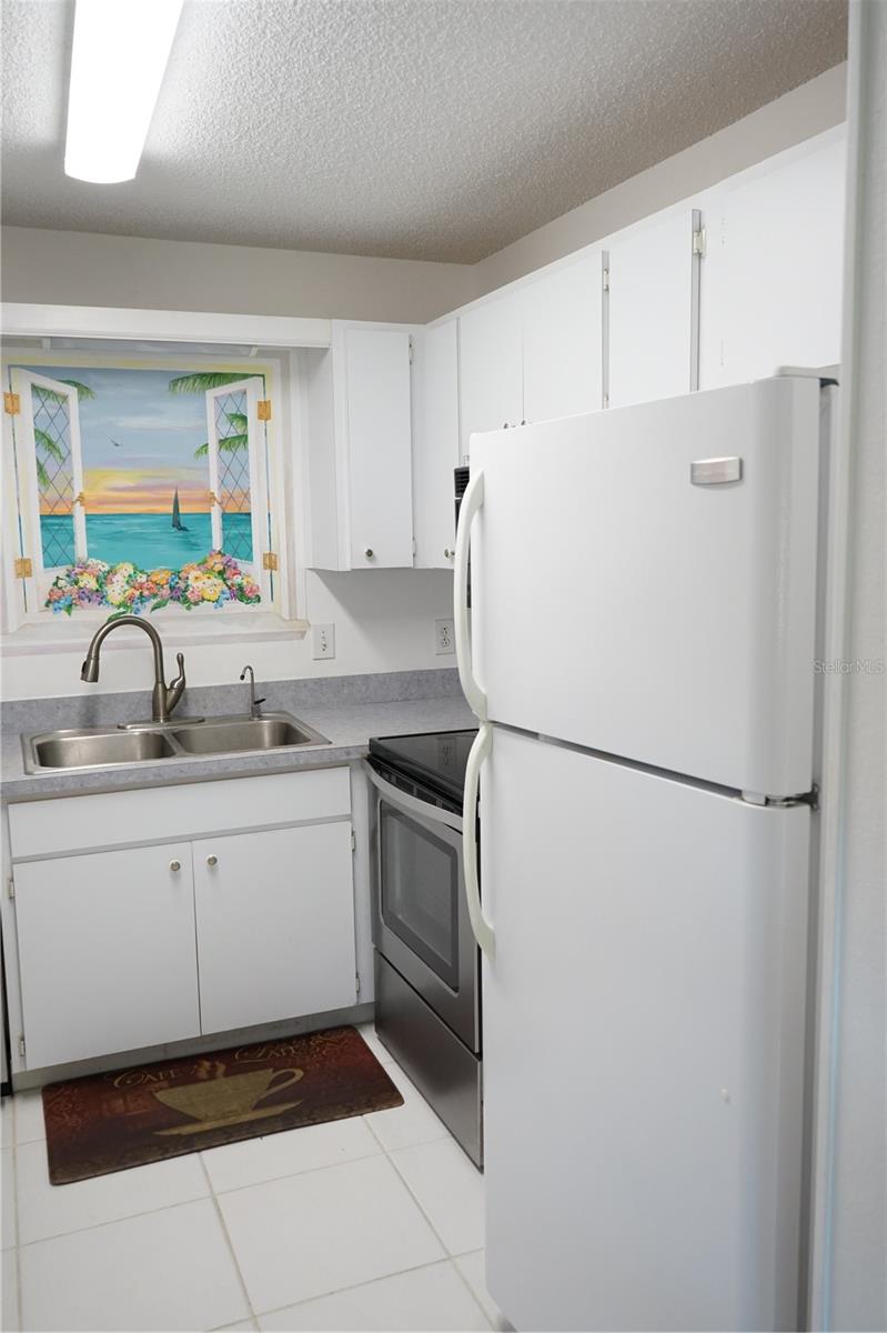 1901 CANTERBURY LN #4, SUN CITY CENTER, FL — photo 9