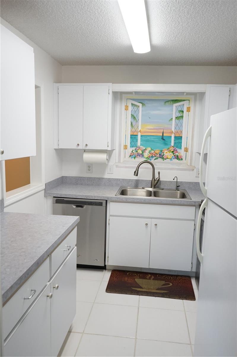 1901 CANTERBURY LN #4, SUN CITY CENTER, FL — photo 10