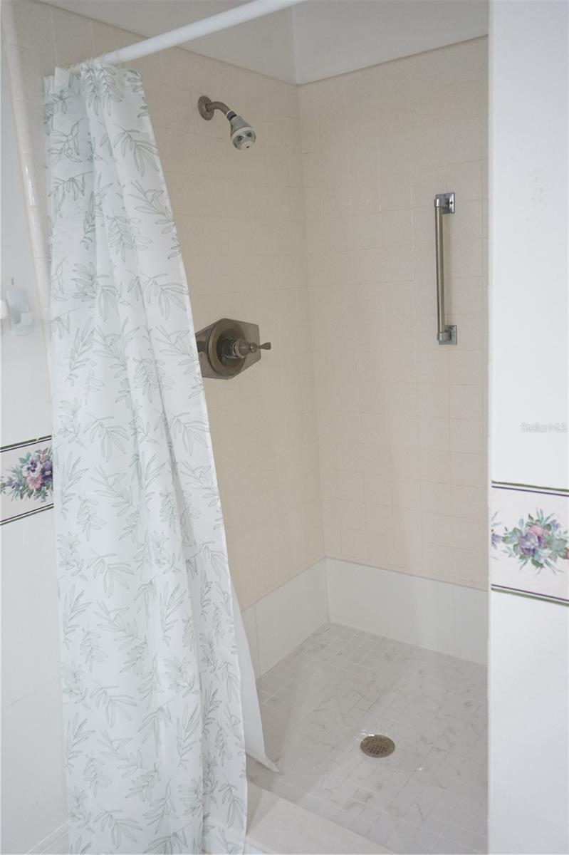 1901 CANTERBURY LN #4, SUN CITY CENTER, FL — photo 23