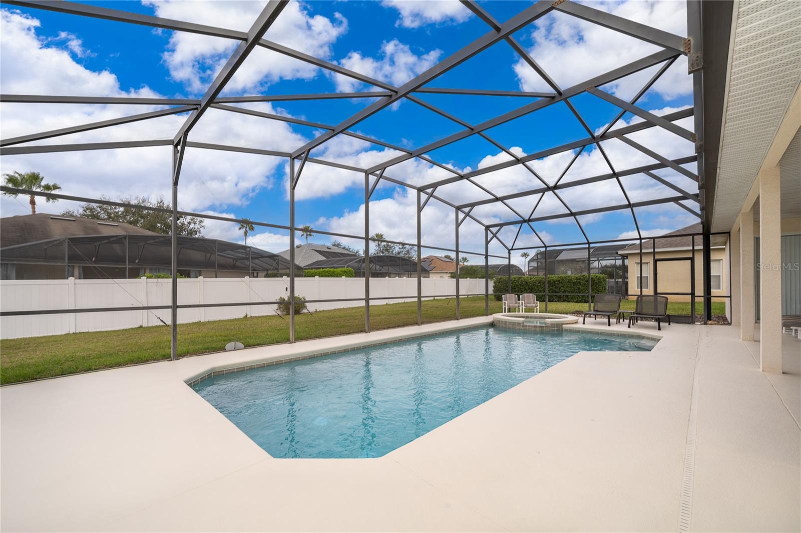 569 BURFORD CIR, DAVENPORT, FL — photo 24