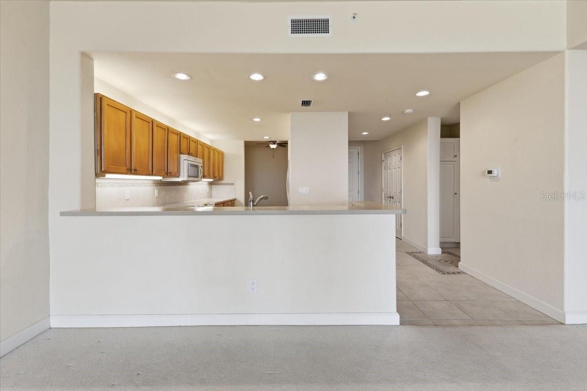 10045 LINKS LN #203, ROTONDA WEST, FL — photo 10